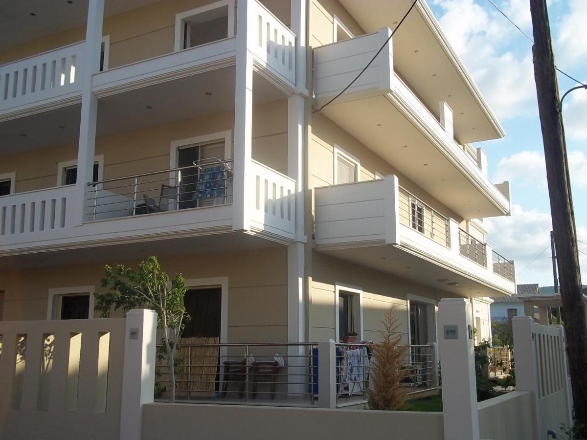 Markelia Apartments Lefkada エクステリア 写真