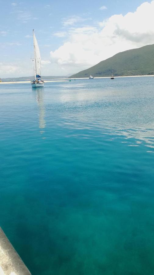 Markelia Apartments Lefkada エクステリア 写真